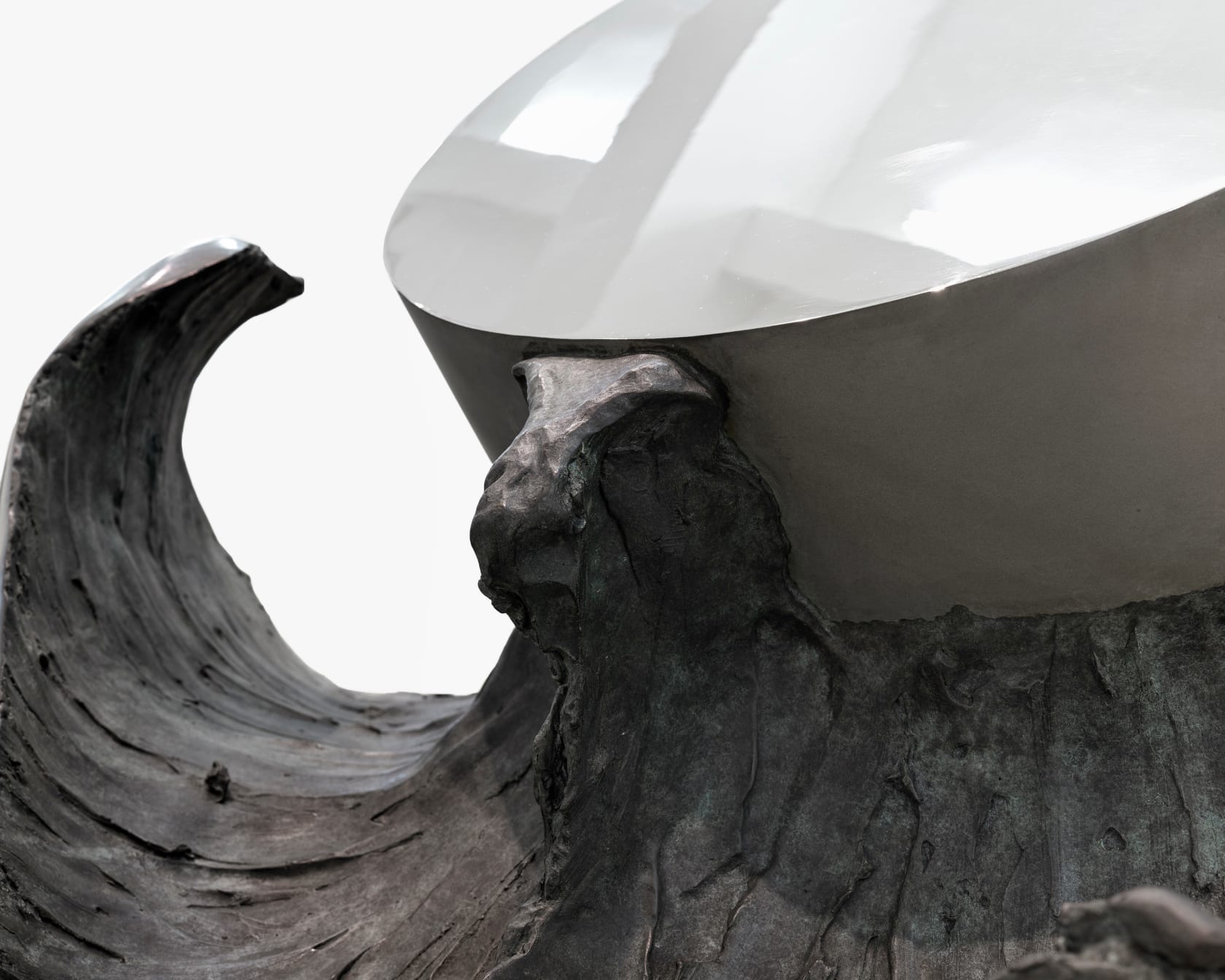 Giuseppe Penone Geometria nelle mani - ovale, 2005 Bronze, polished stainless steel 48 1/4 x 65 x 53 1/8 in....