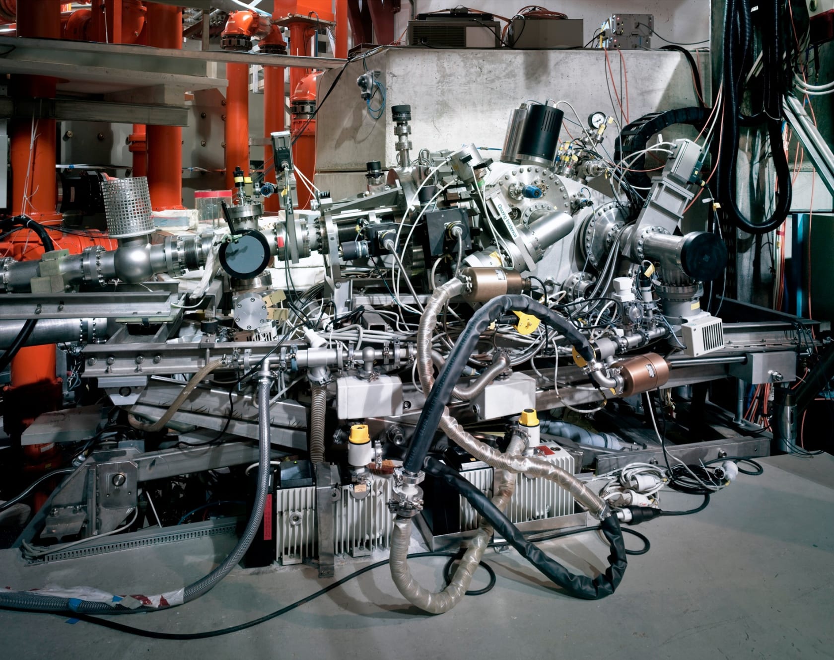 Thomas Struth Grazing-Incidence-Spectrometer, Max Planck IPP, Garching, Germany, 2010