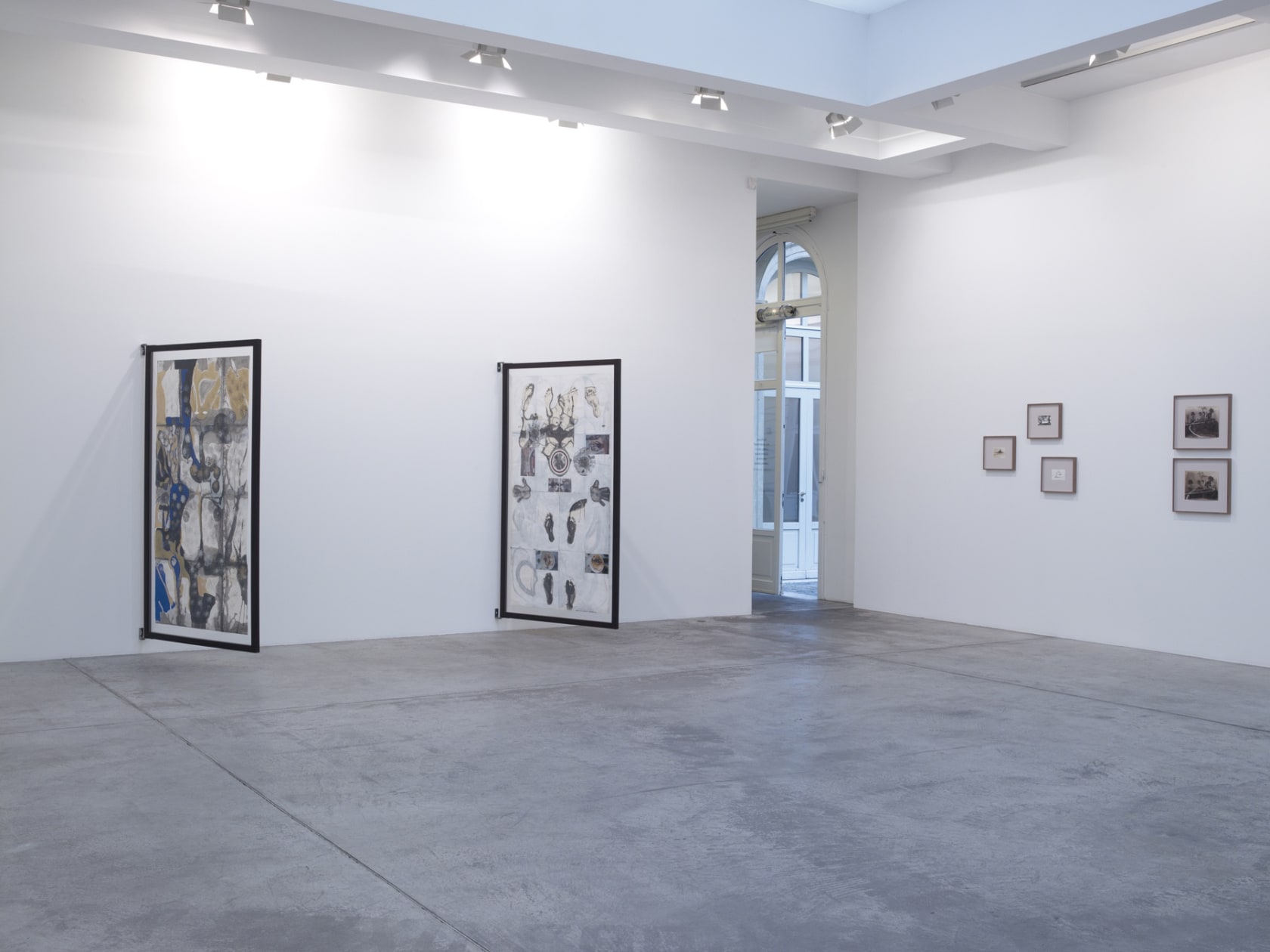 An exhibition installation view from: Tacita Dean, William Kentridge, Gabriel Orozco, Giuseppe Penone, Niele Toroni, Lawrence Weiner