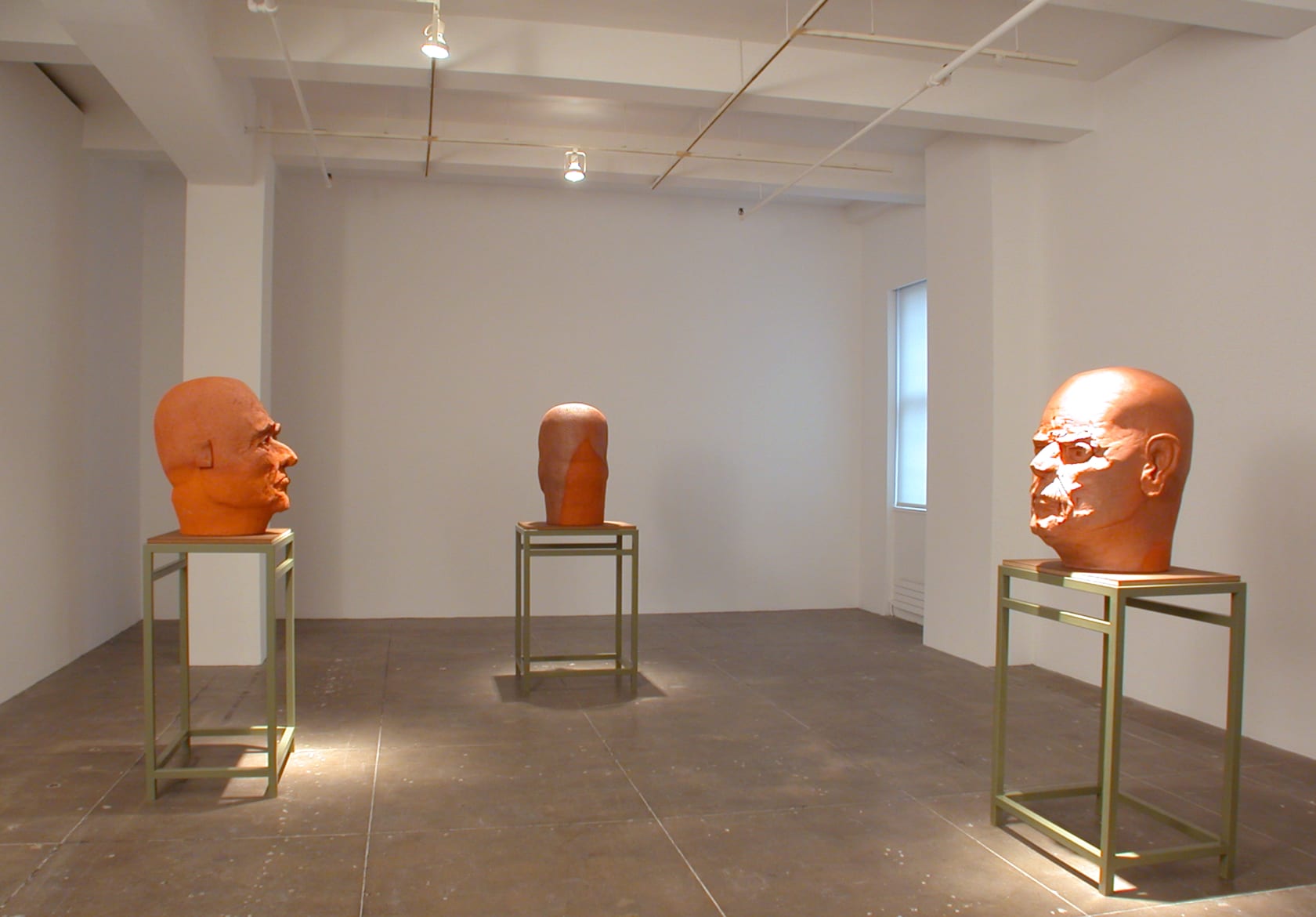 An exhibition installation view from: Thomas Schütte