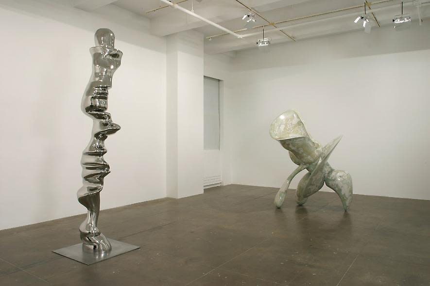 An exhibition installation view from: Tony Cragg