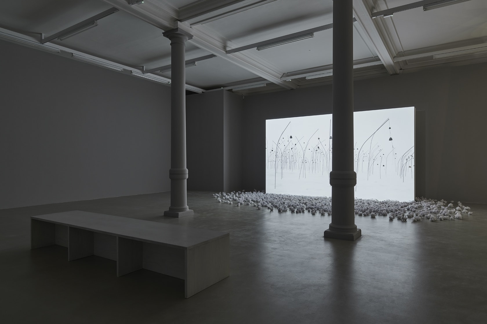 An exhibition installation view from: Christian Boltanski, Éphémères