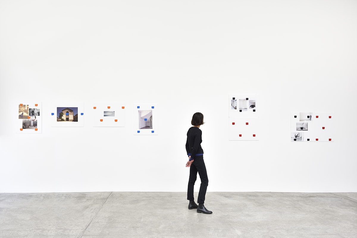 Niele Toroni exhibition, Galerie Marian Goodman