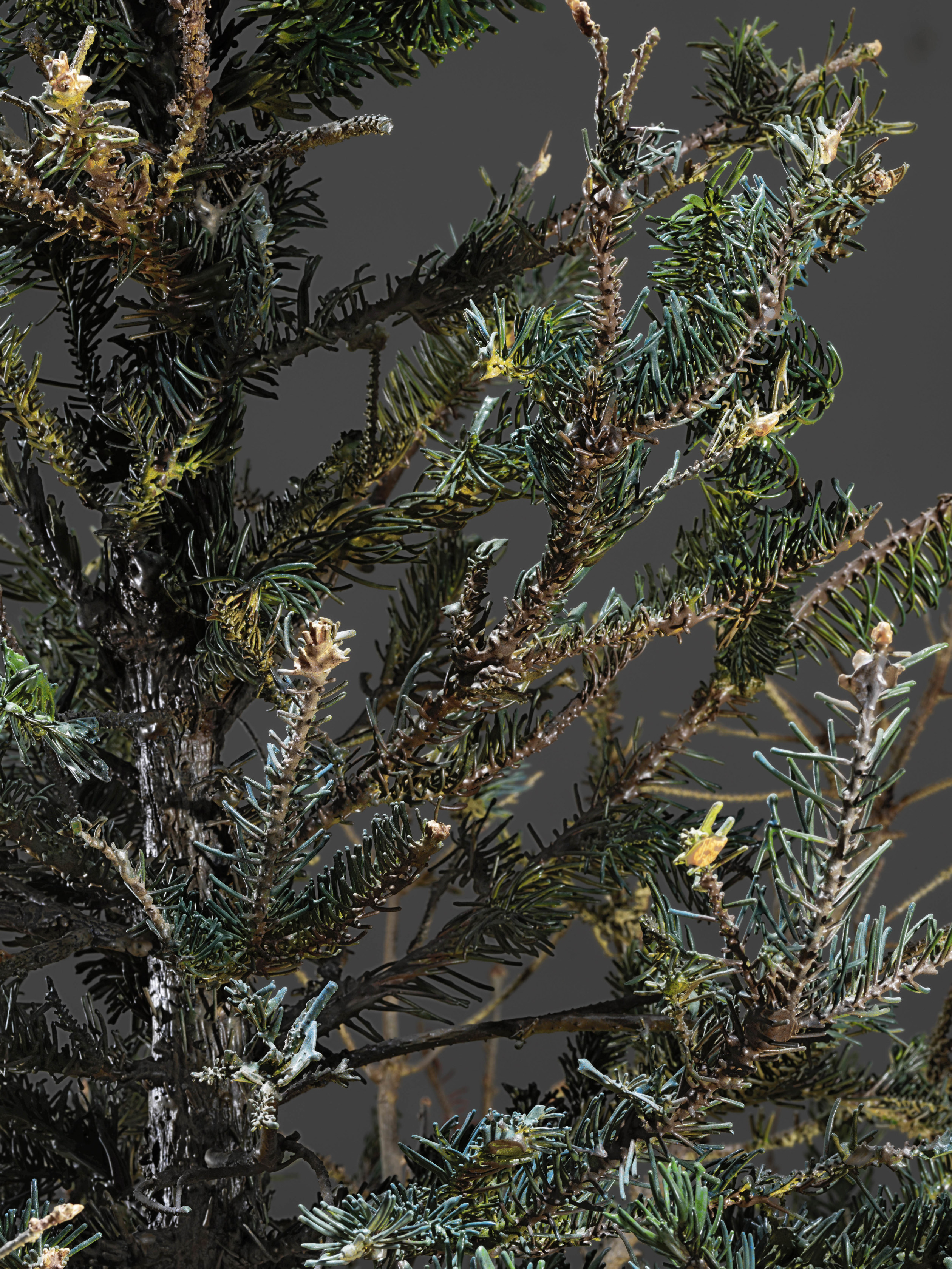 Philippe Parreno Fraught Times, UK 22nd–23rd March 20132020 Tree: Cast and painted stainless steel, glass and 5 glass ornaments Glass...