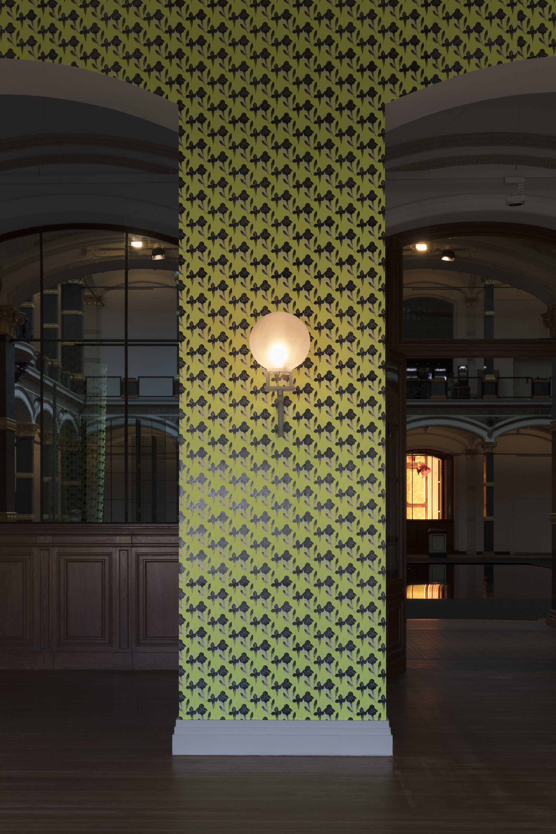 Philippe Parreno, Flickering Lights (Marianne Brandt), 2018