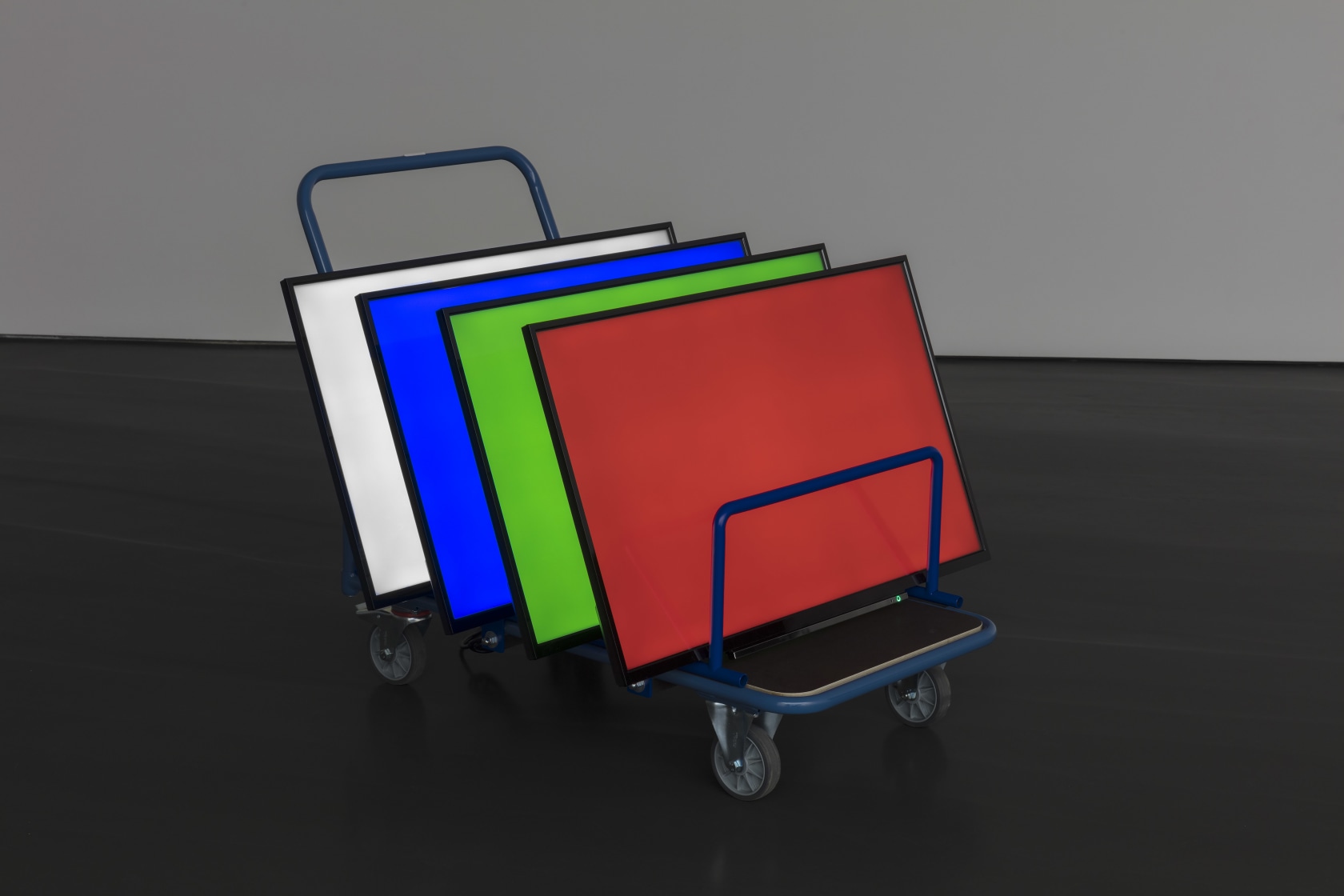 Tao Hui, Screen as Display Body, 2019