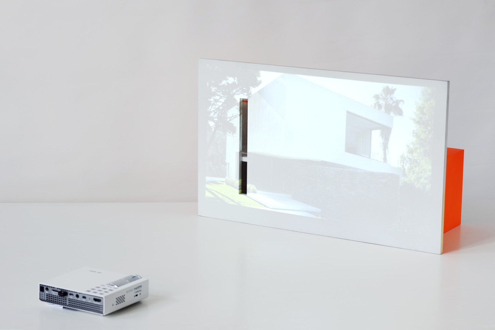 Jean-Pascal Flavien, projection house (house with another idea of itself), 2015