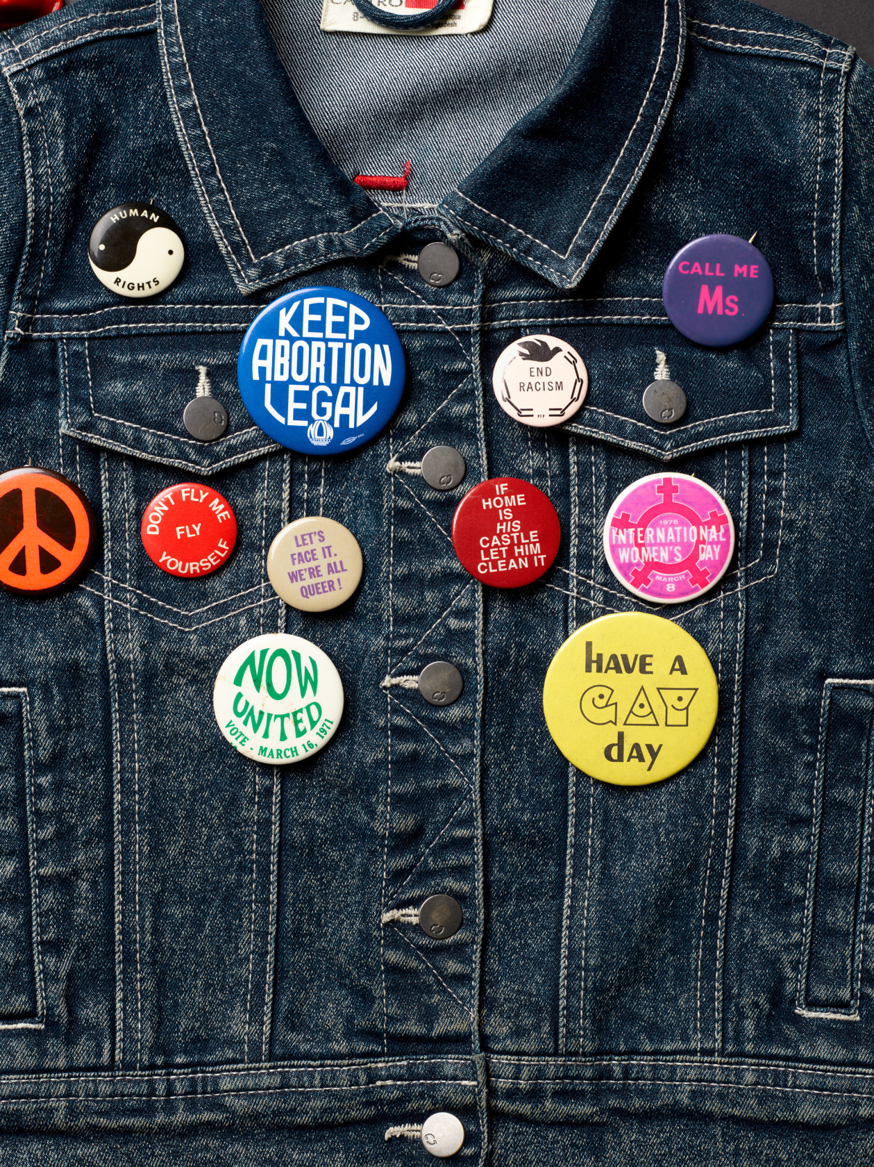 Annette Kelm, Jeans Buttons, 2023