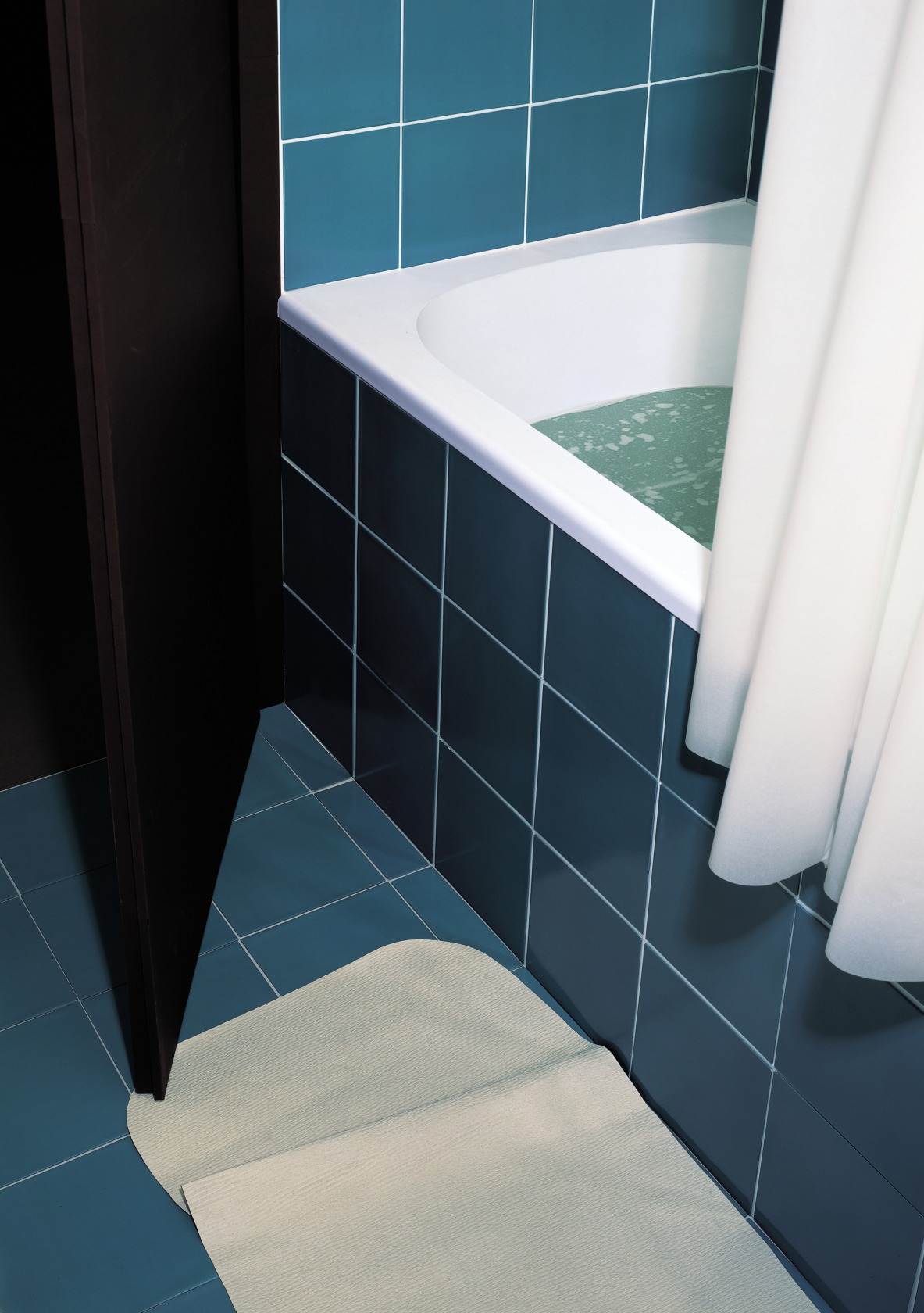 Thomas Demand, Badezimmer, 1997