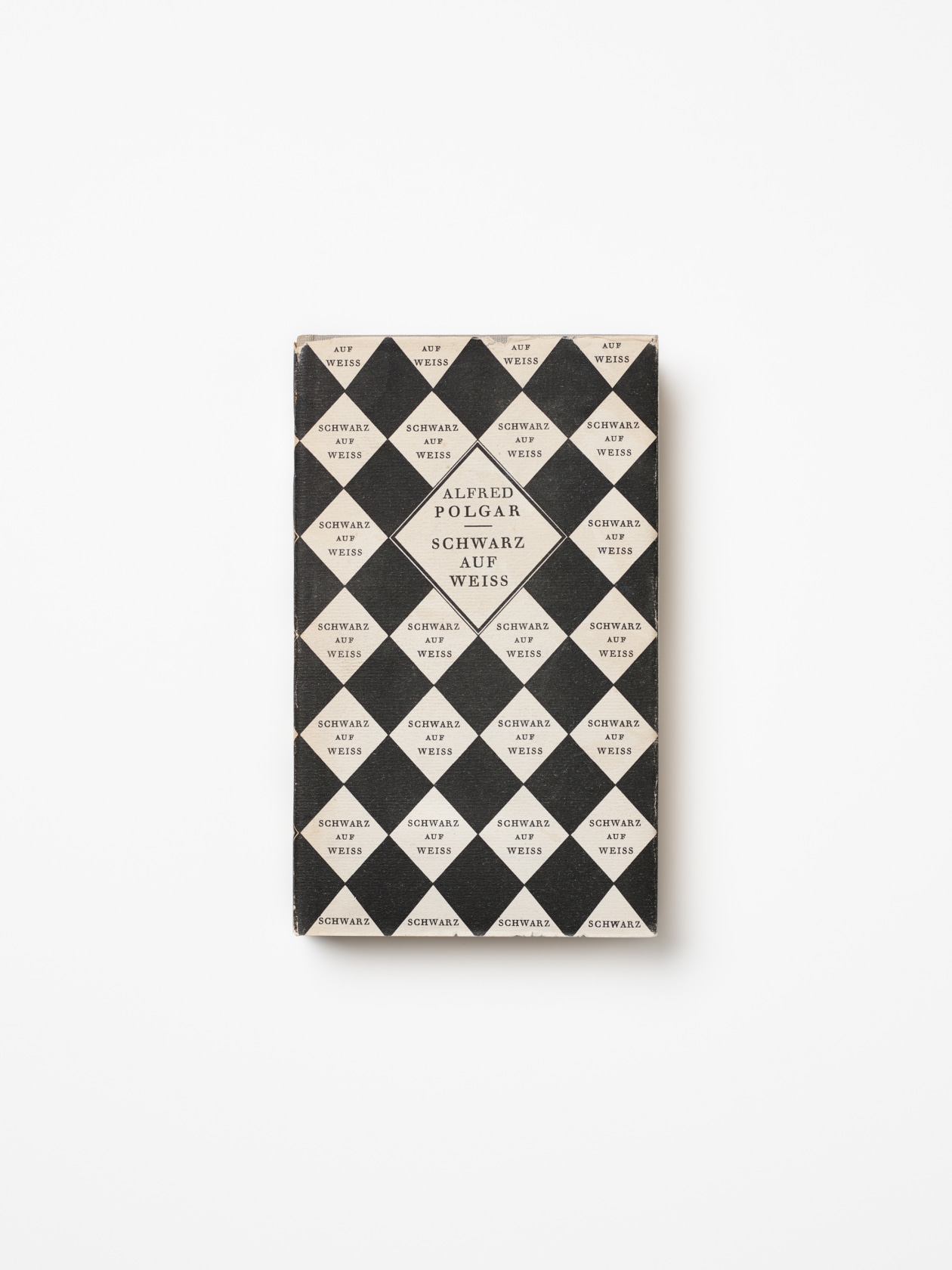 Annette Kelm, Alfred Polgar, Schwarz auf Weiss, 1928, Ernst Rowohlt Verlag KGAA, Berlin, 2019