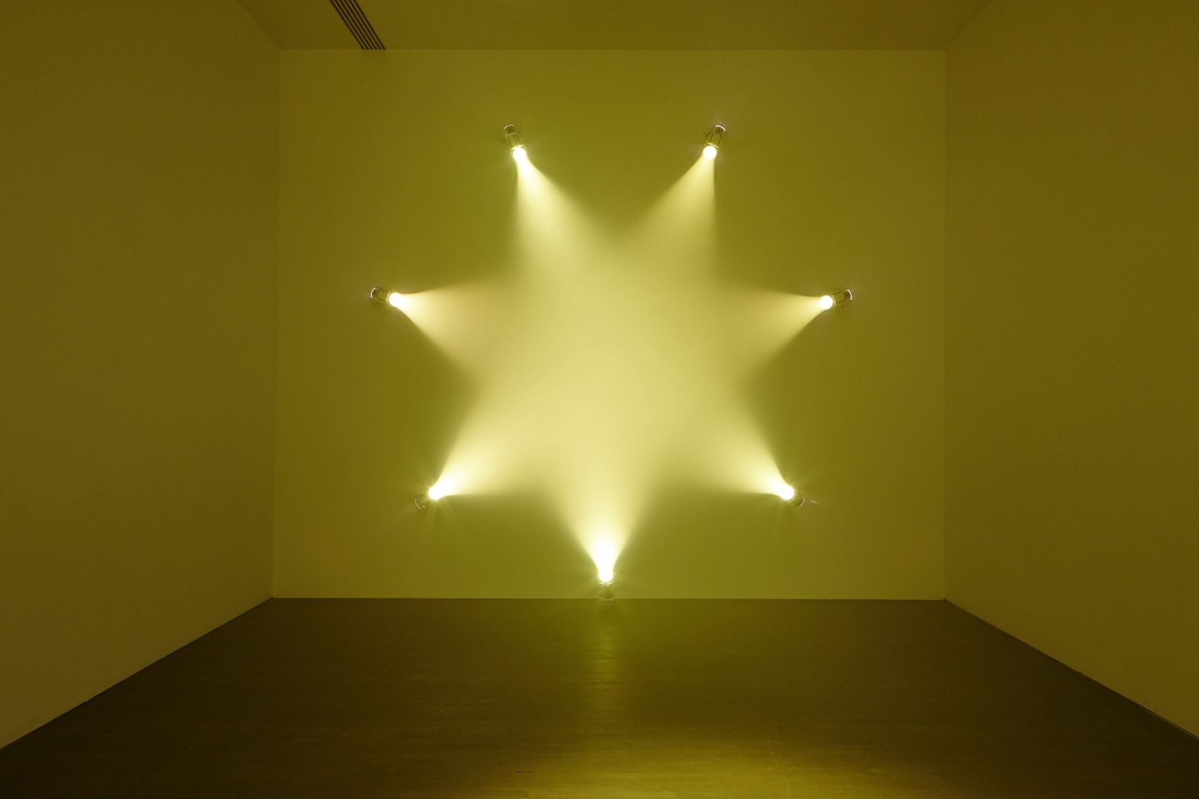 Exhibition view Ayşe Erkmen & Ann Veronica Janssens, 2015 Stedelijk Museum voor Actuele Kunst, Ghent Photo © Dirk Pauwels