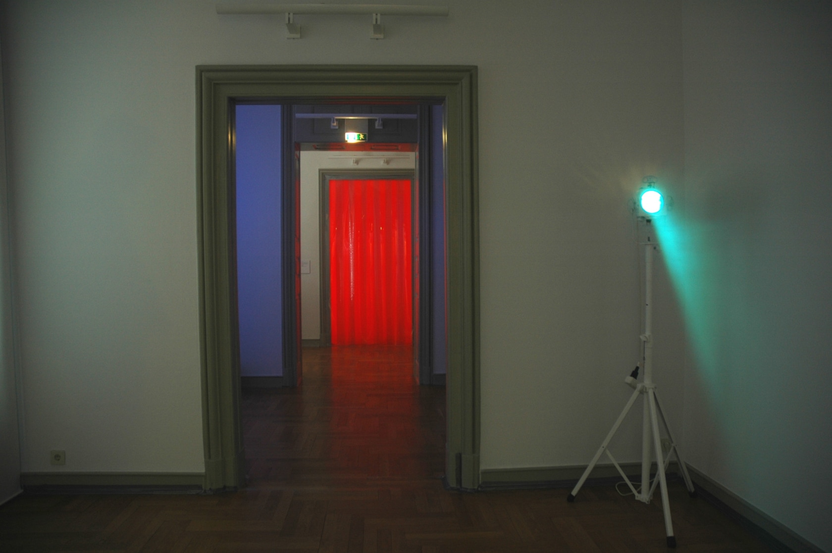 Exhibition view An den Frühling, 2007 Museum Morsbroich, Leverkusen Photo © Ann Veronica Janssens