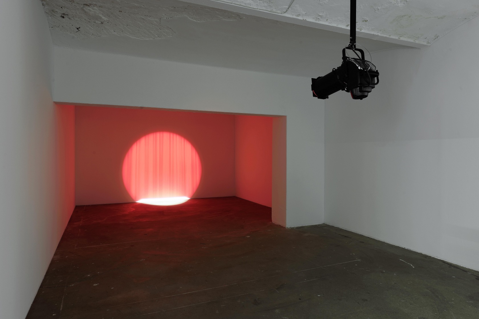 Exhibition views from Show, KW Institute for Contemporary Art, Berlin (August 23 - October 18, 2009) Double Act, 2006 ©...