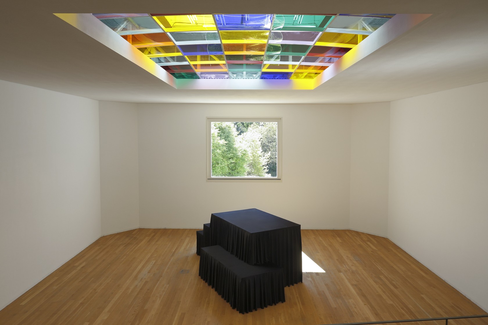 Exhibition view: Campaign: An Exhibition in Four Moments, Museu Serralves, Porto, 2016 Photo: © Filipe Braga/ Fundação de Serralves