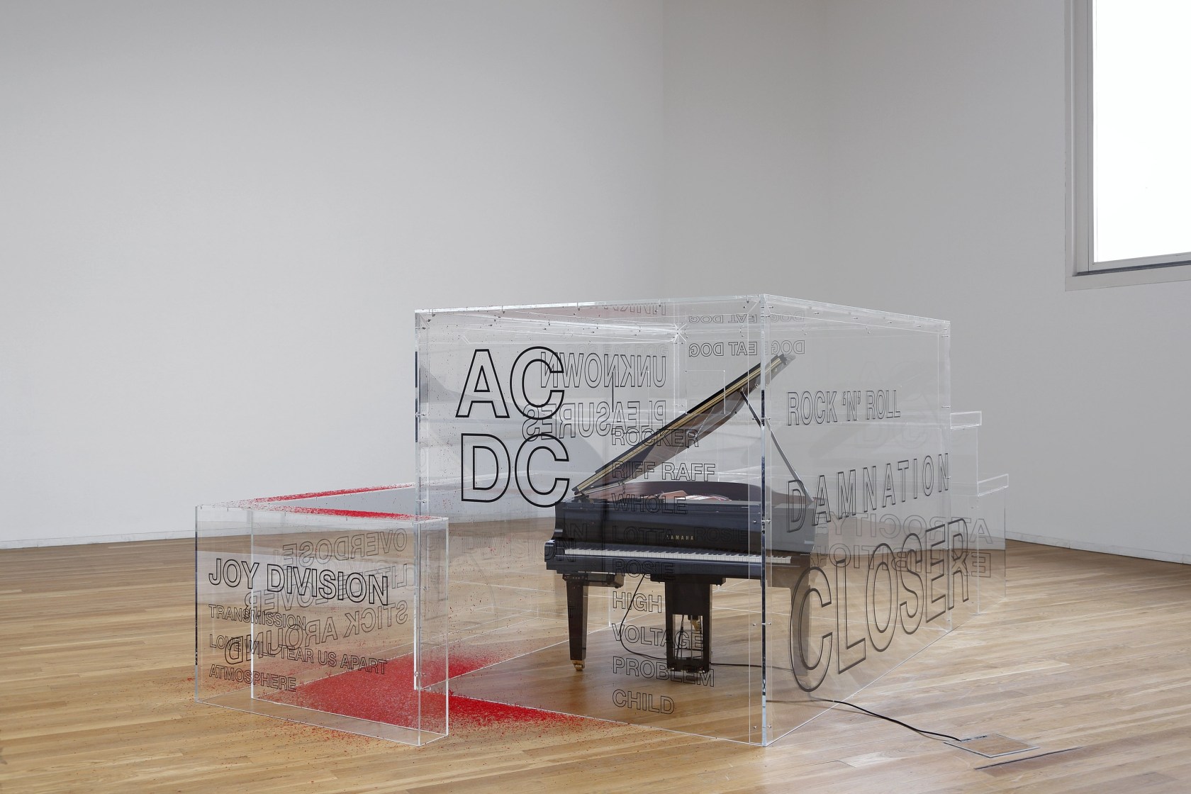 Exhibition view: Campaign: An Exhibition in Four Moments, Museu Serralves, Porto, 2016 Photo: © Filipe Braga/ Fundação de Serralves