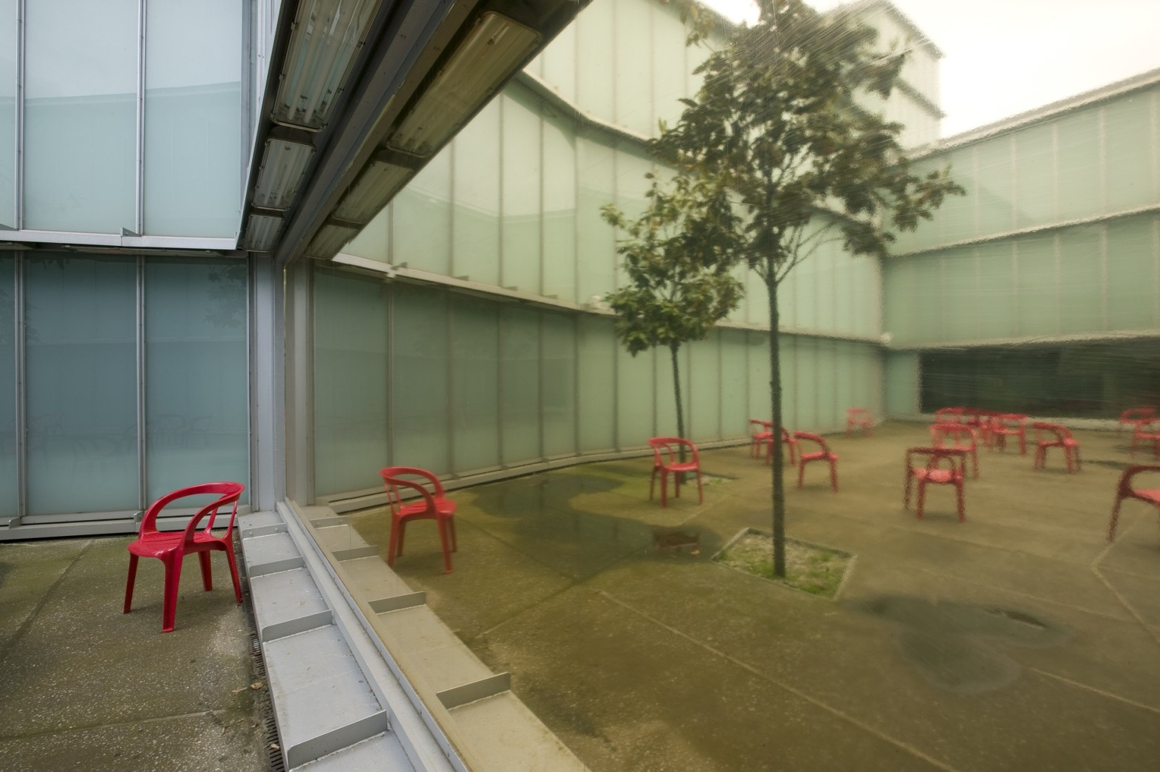 Exhibition view Dominique Gonzalez-Foerster: Nocturama, 2008 Museo de Arte Contemporáneo de Castilla y León Photo © Museo de Arte Contemporáneo...