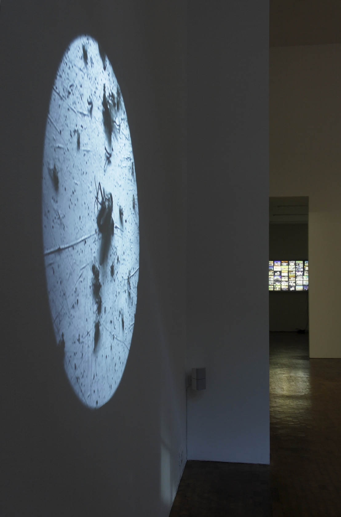 Tour Solaire, 2007 (detail) Circle projection, video, sound Duration approx. 10 min The video starts with a slow zoom-out that...