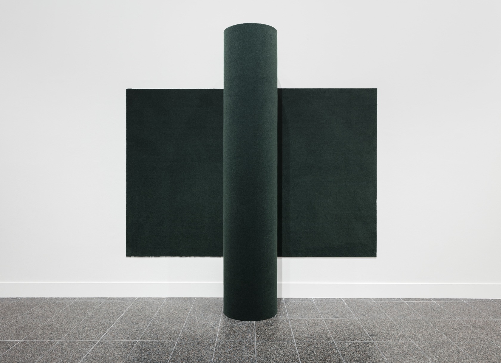 Untitled, 1986/2015 Column and surface with carpet The work is from a series included in the artist’s 2015 exhibition at...