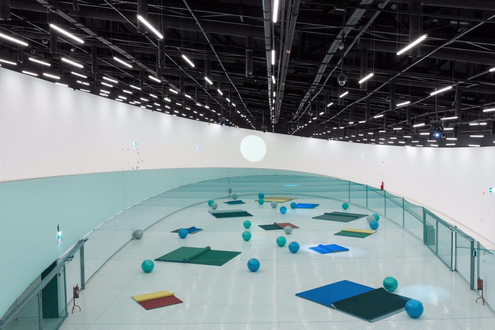 Exhibition view Pynchon Park, 2016 Museu de Arte, Arquitetura e Tecnologia, Lisbon Photo © Bruno Lopes