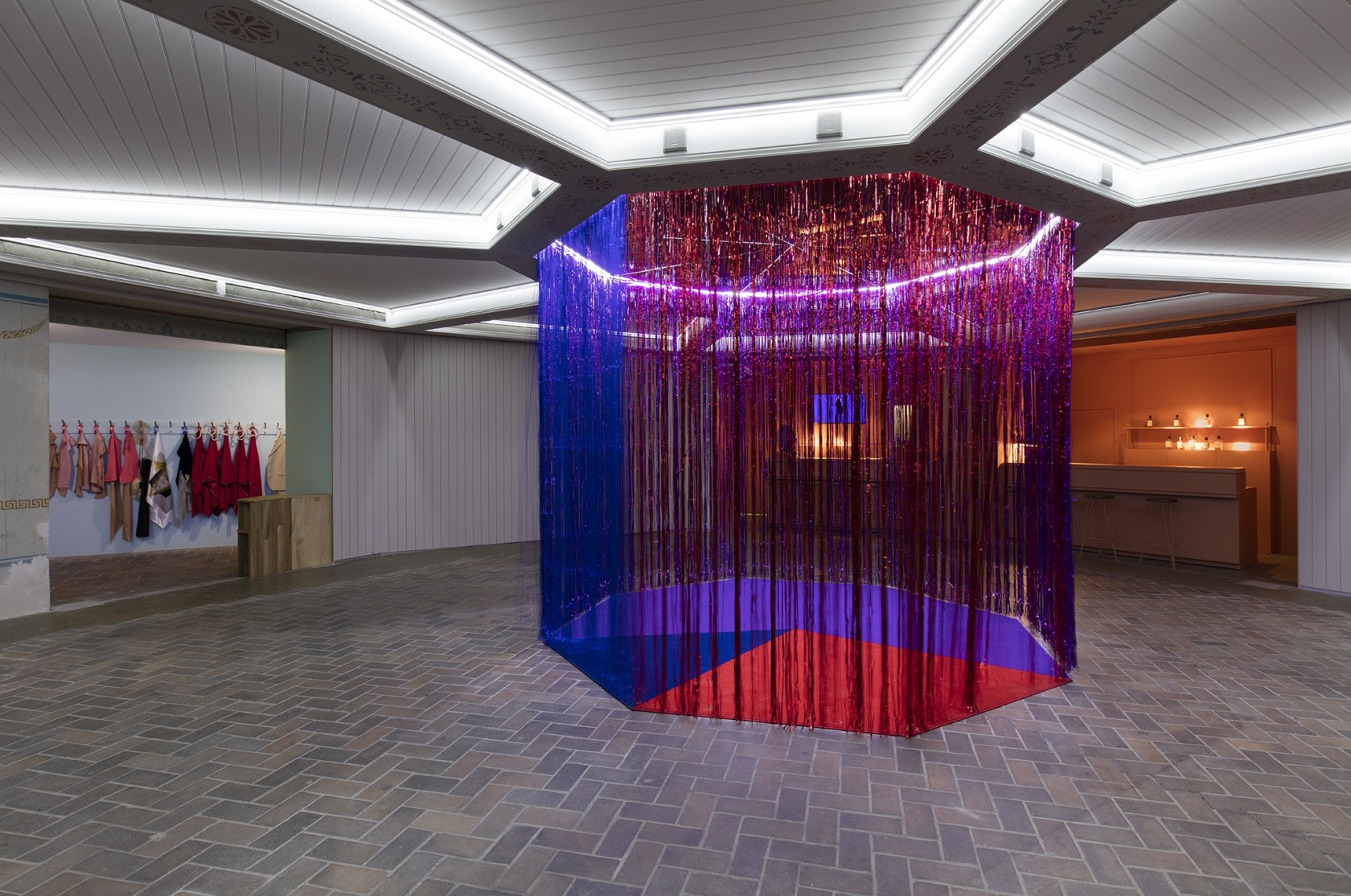 Wardrobe by BLESS Scenography by Studio Manuel Raeder Photo © Andrea Rossetti