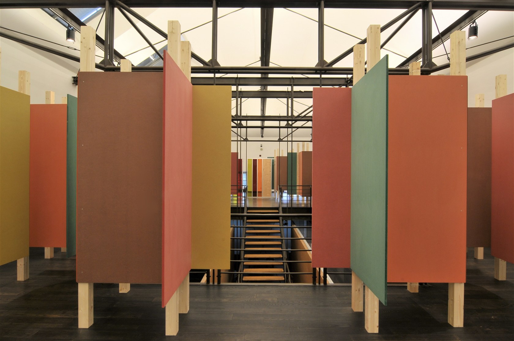 Liam Gillick Prototype MAK Production Pavilion (Housed in the Countryside), 2009 Dyed MDF, wood Photo © Wolfgang Woessner/MAK