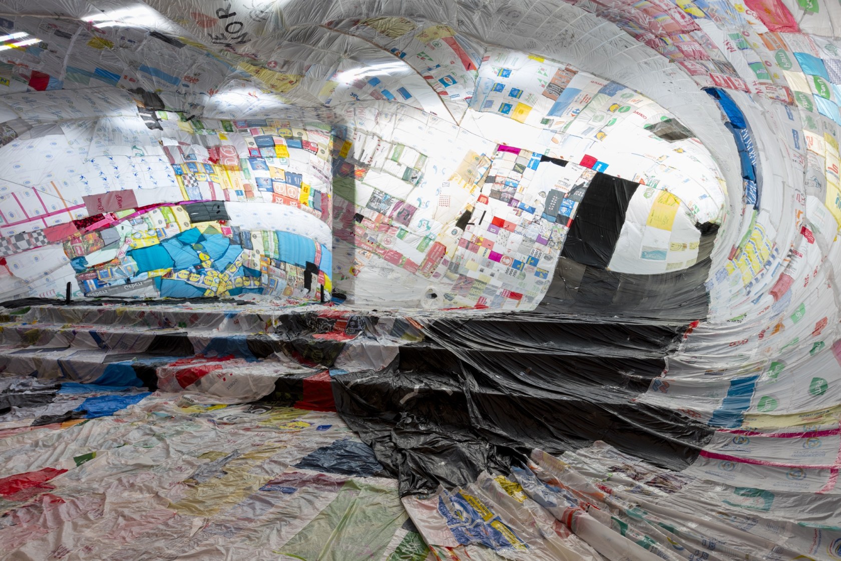 Museo Aero Solar, 2007–ongoing Reused plastic bags, ventilator, tape, polyester rope, fabric The work is a flying museum, a solar...