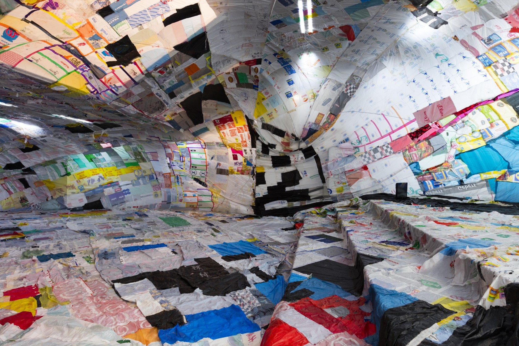 Museo Aero Solar, 2007–ongoing Reused plastic bags, ventilator, tape, polyester rope, fabric The work is a flying museum, a solar...