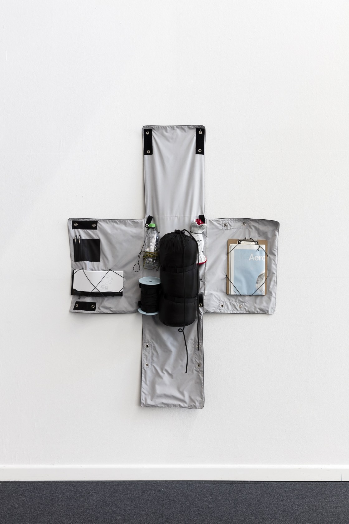 Aerocene Explorer, 2016 Backpack on the wall The tethered-flight starter kit, currently in its beta version, enables anyone to launch...