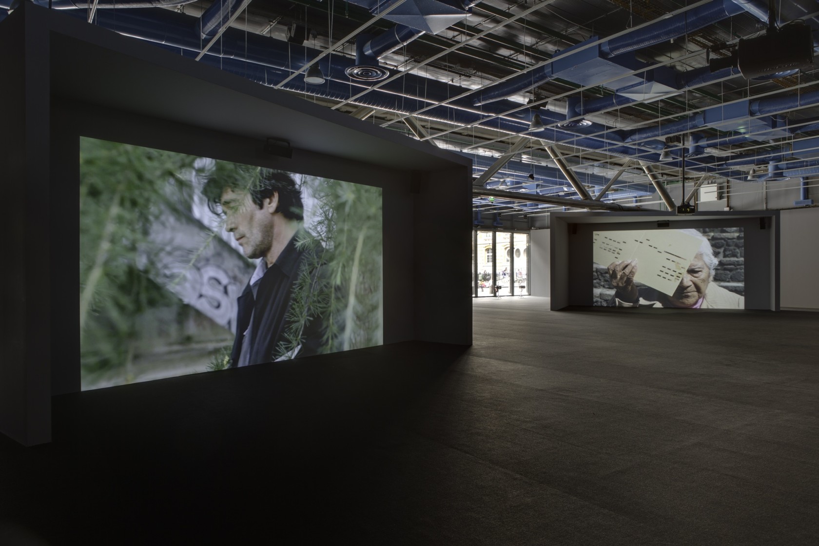 Exhibition view Anri Sala, 2012 Centre Pompidou, Paris Photo © Ph. Migeat