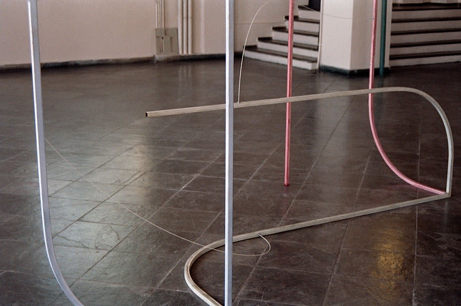 U, 2013 Chrome steel and watercolor patina, magnets and fiberglass stick Photo © 9th Mercosul Biennial