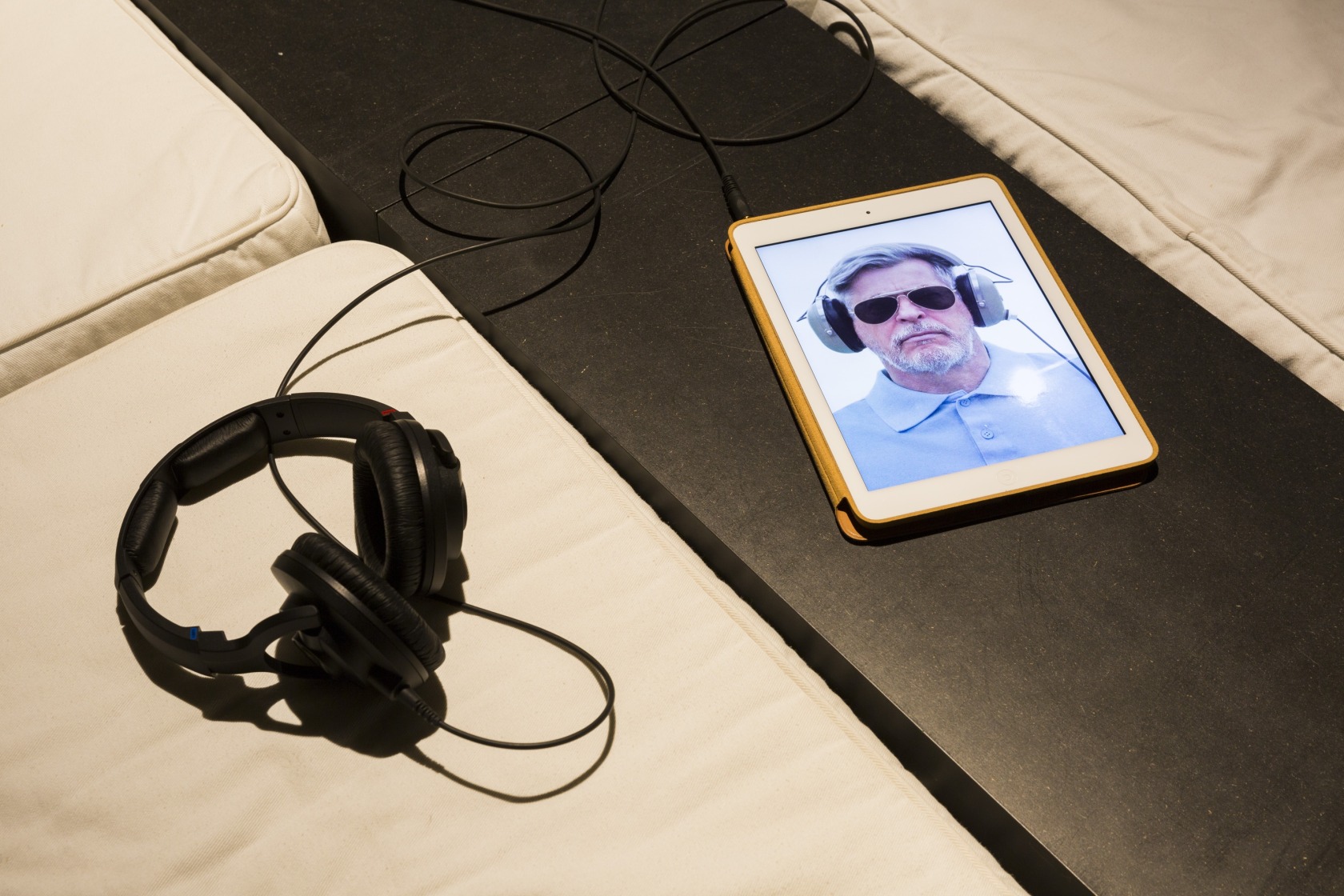 Exhibition view Rodney Graham, 2015 Sammlung Goetz, Munich Photo © Thomas Dashuber