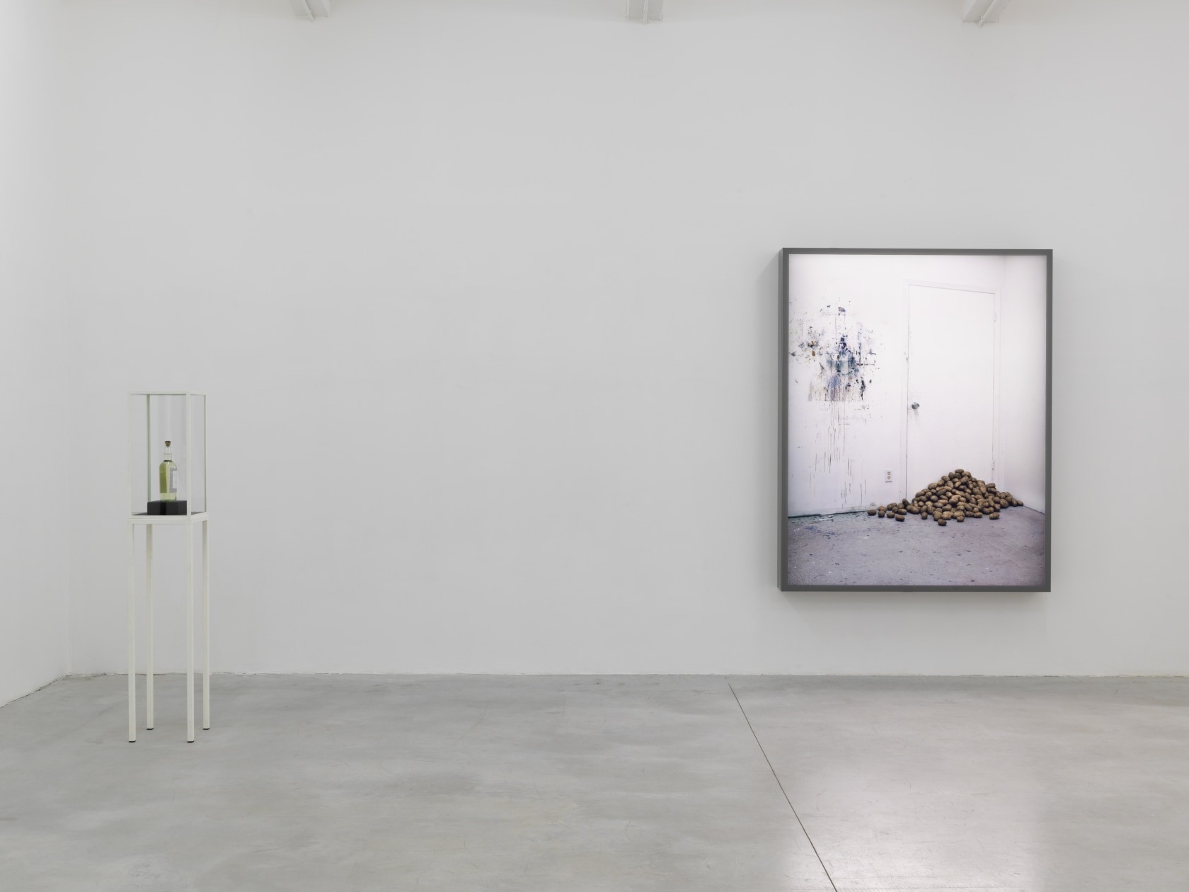 Exhibition view Rodney Graham: You should be an artist, 2016–17 Le Consortium, Dijon Photo © André Morin