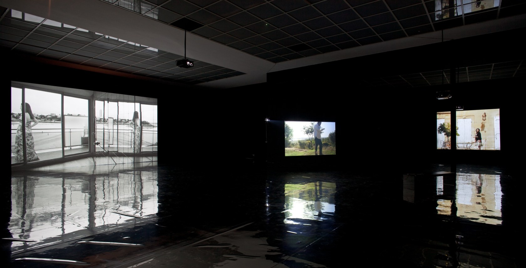 Exhibition view Diese Sonne strahlt immer, 2012 Wiener Secession Photo © Wolfgang Thaler