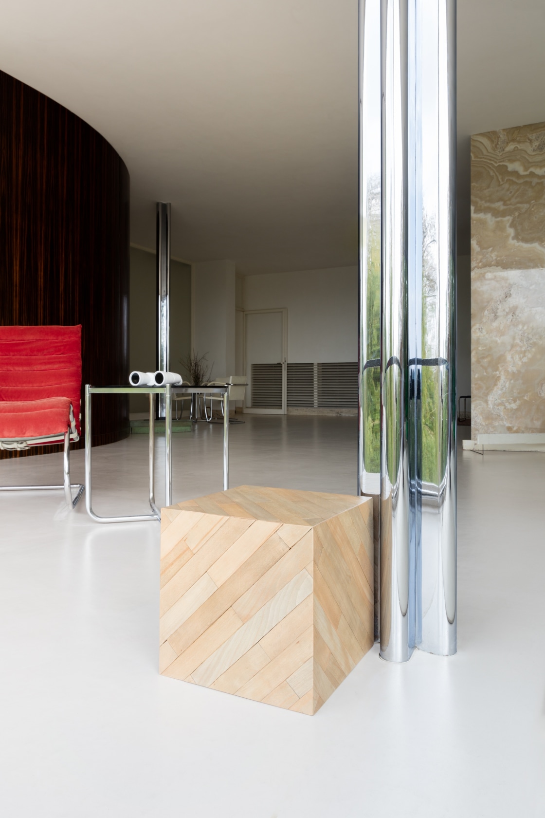 Exhibition view Tugendhat 1: Jiří David, Jiří Kovanda, Roman Ondak, 2017 Villa Tugendhat, Brno Photo © Andrea Rossetti