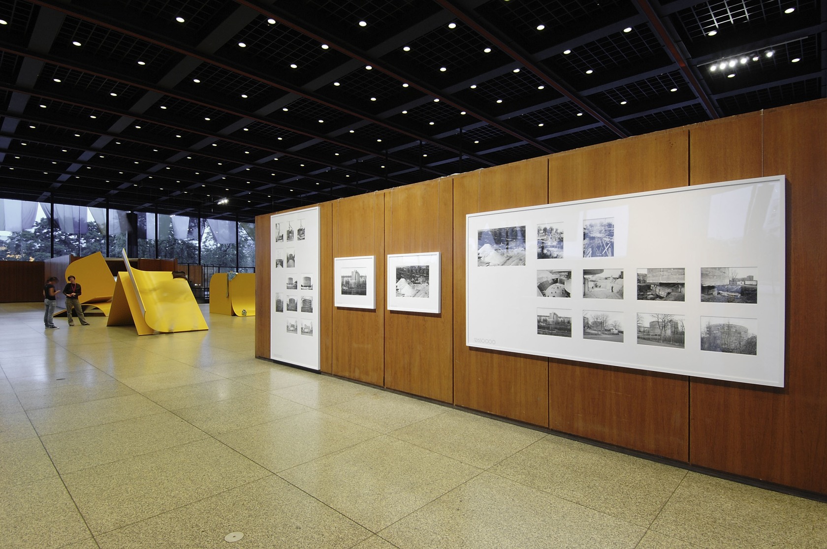 Exhibition view When Things Cast No Shadow, 2008 Neue Nationalgalerie, Berlin Photo © Uwe Walter