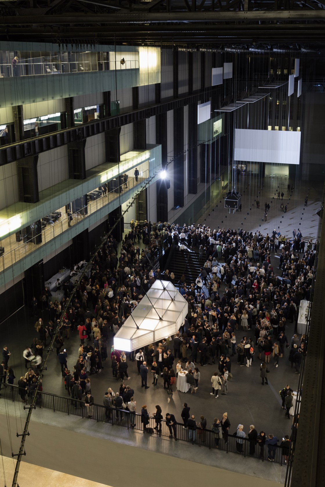 Liam Gillick & Philippe Parreno Another Day with Another Sun, 2014-16 Motor, drive, cable & DMX card, Arri light, cable,...