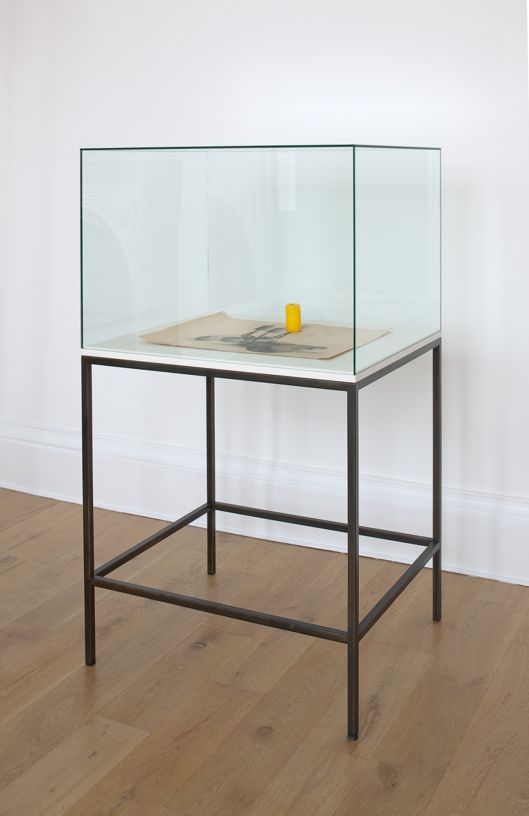 Exhibition view Some Thing, 2013 The Common Guild, Glasgow Photo © Ruth Clark