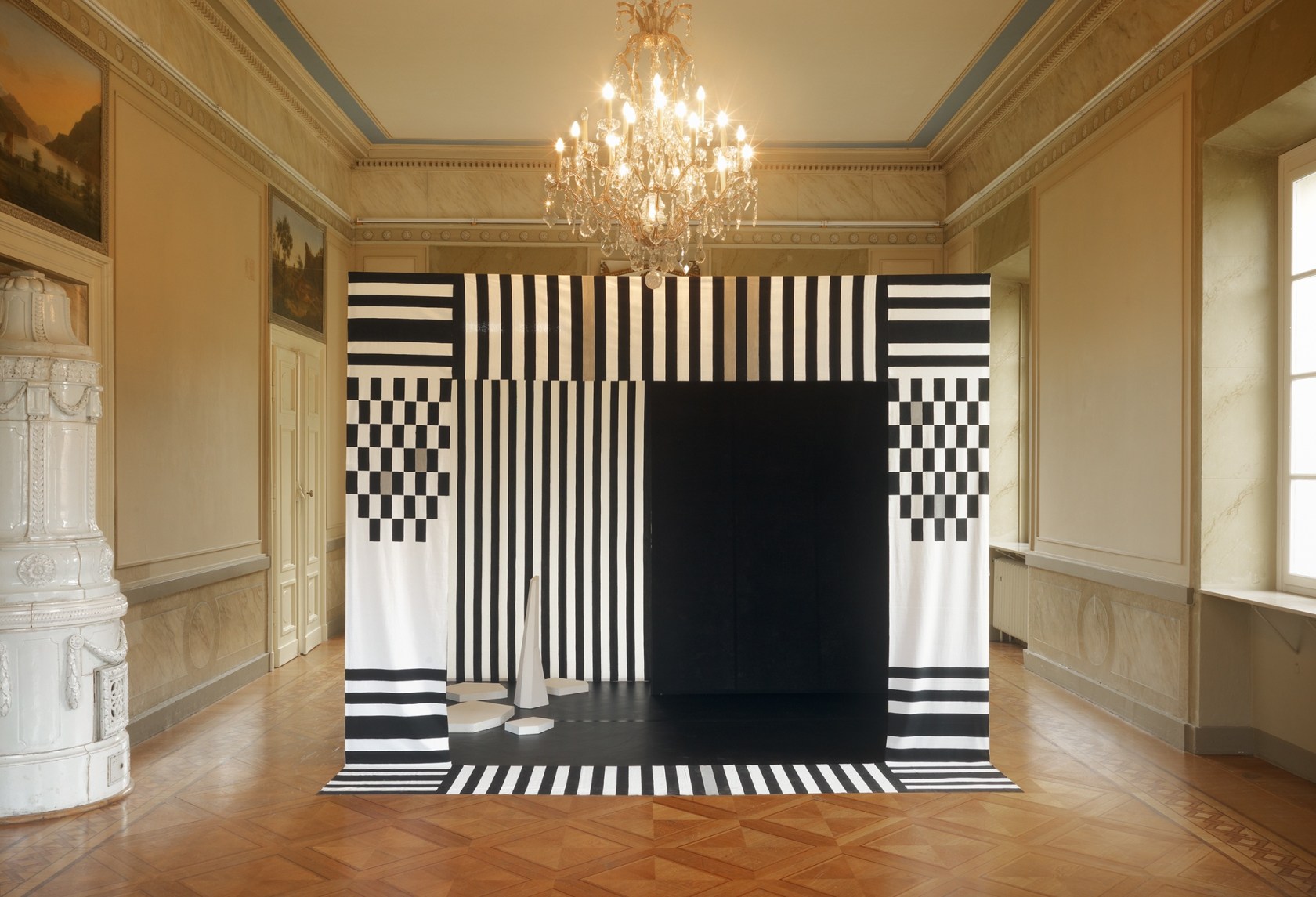 Exhibition view Salo, 2010 Kunstverein Braunschweig Photo © Lothar Schnepf