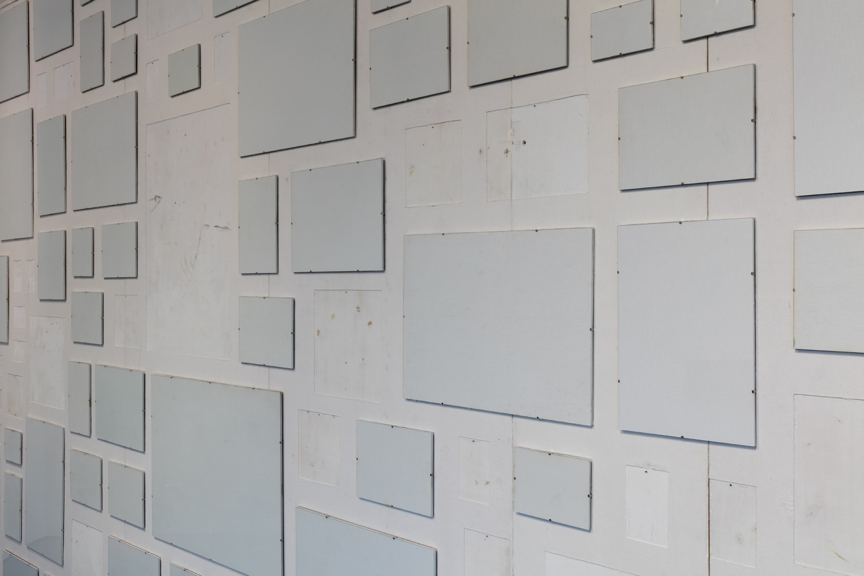 Stoffraum Art Basel, 1996 (detail) Fabric covering of the art-fair walls, cut out, 434 clip frames in 6 different DIN...