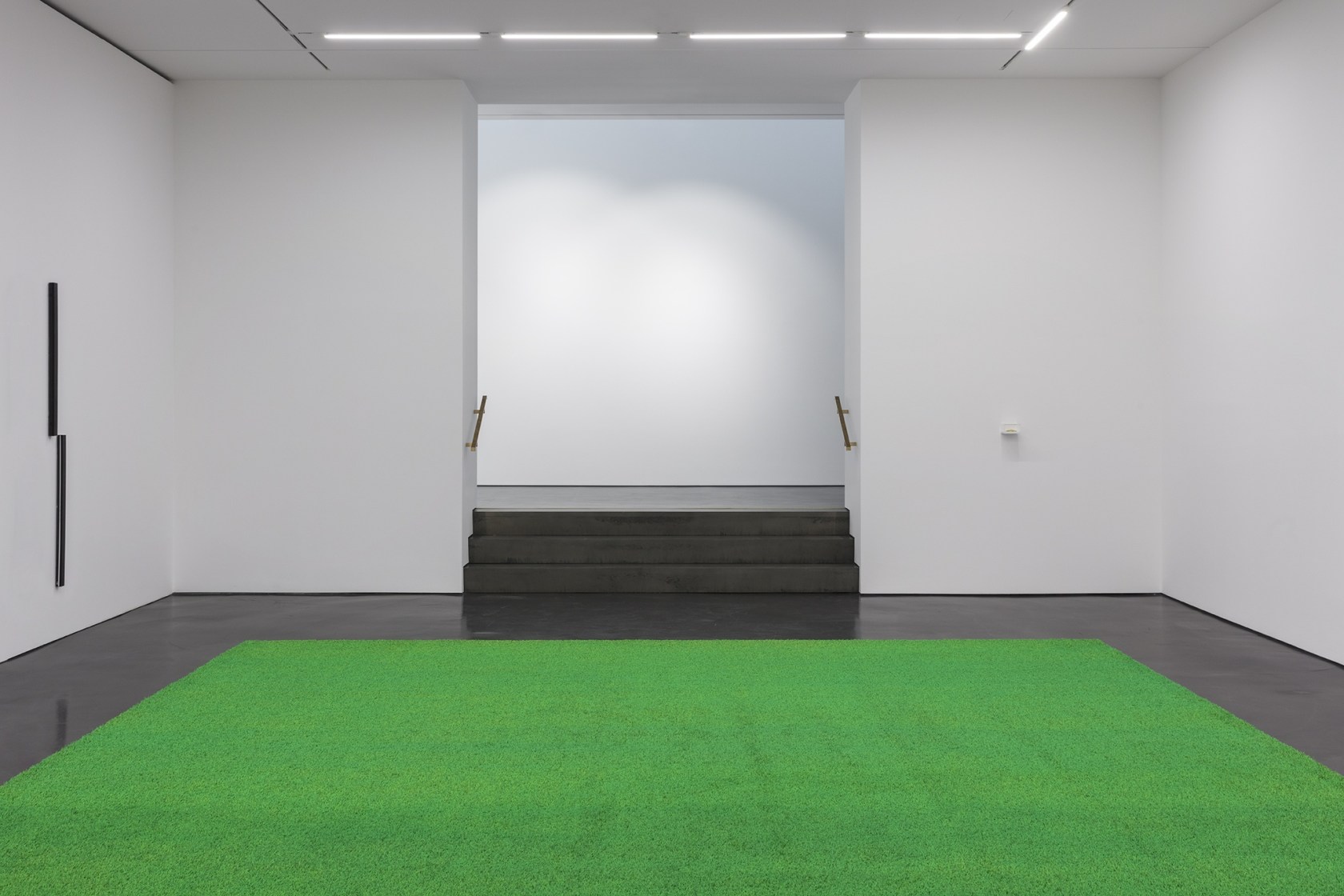 Exhibition view: Ceal Floyer, Esther Schipper, Berlin, 2018. Photo © Andrea Rossetti