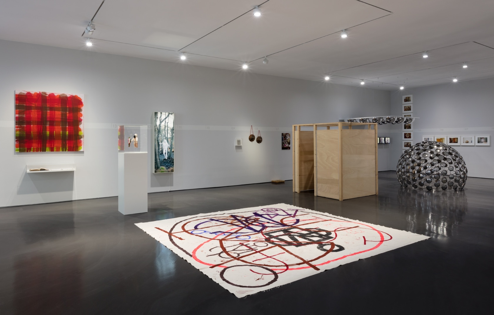 Exhibition view: Catch me if you can! AA Bronson + General Idea, 1968–2018 Esther Schipper, Berlin, 2018 Photo © Andrea...