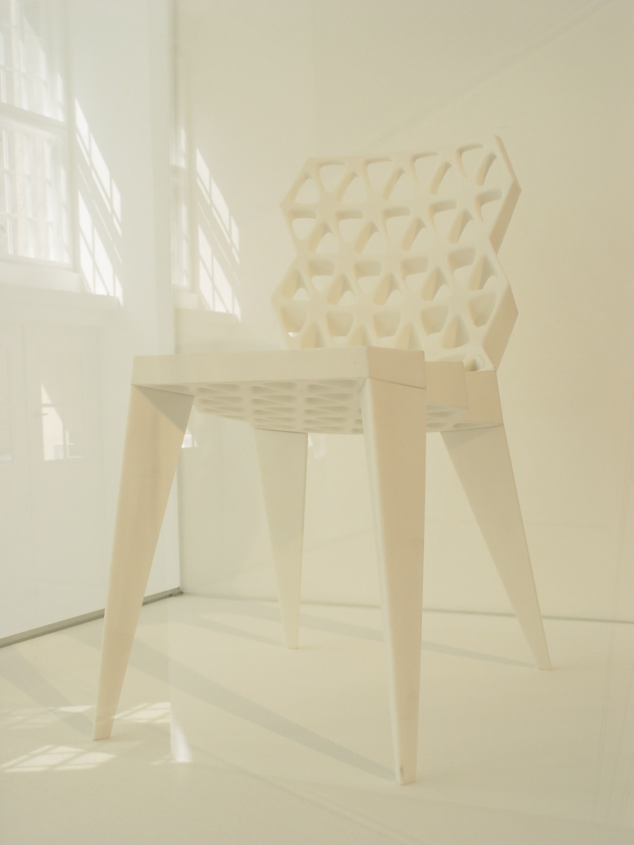 Sinterchair ® 2002 Selective laser-sintered nylon, white 80 x 50 x 55 cm Photo © Jens Vogt