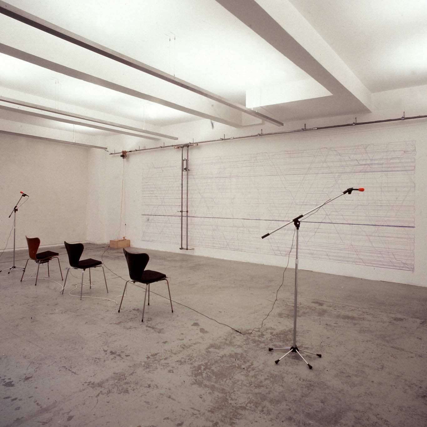 Angela Bulloch, Blue Horizons II, 1990. Exhibition View: Angela Bulloch, Esther Schipper, Cologne, 1990. Photo © Lothar Schnepf