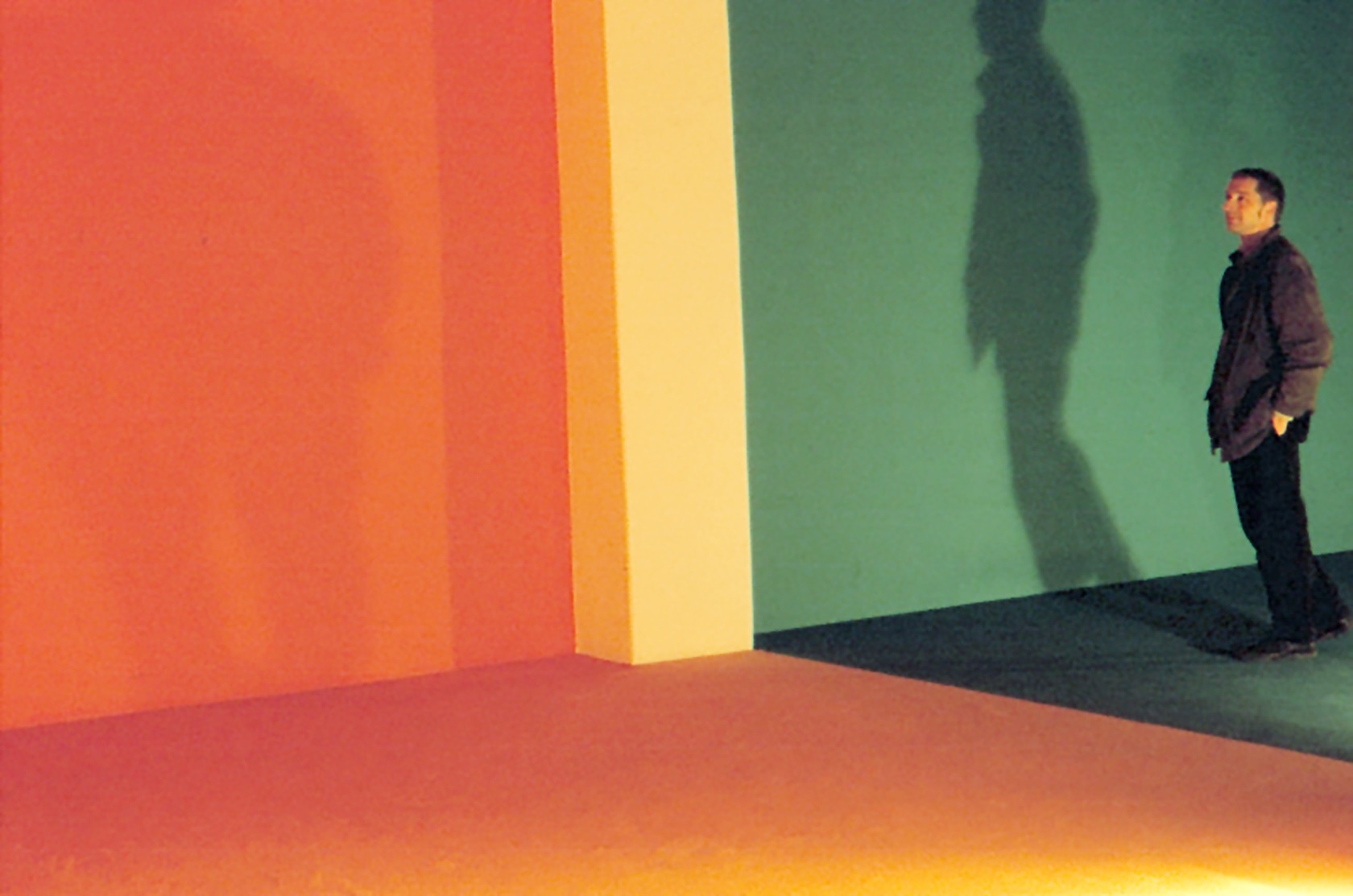 Dominique Gonzalez-Foerster, Séance de Shadow III (orange / blue), 1999. Exhibition view: Séance de Shadow III, Schipper & Krome, Berlin,...