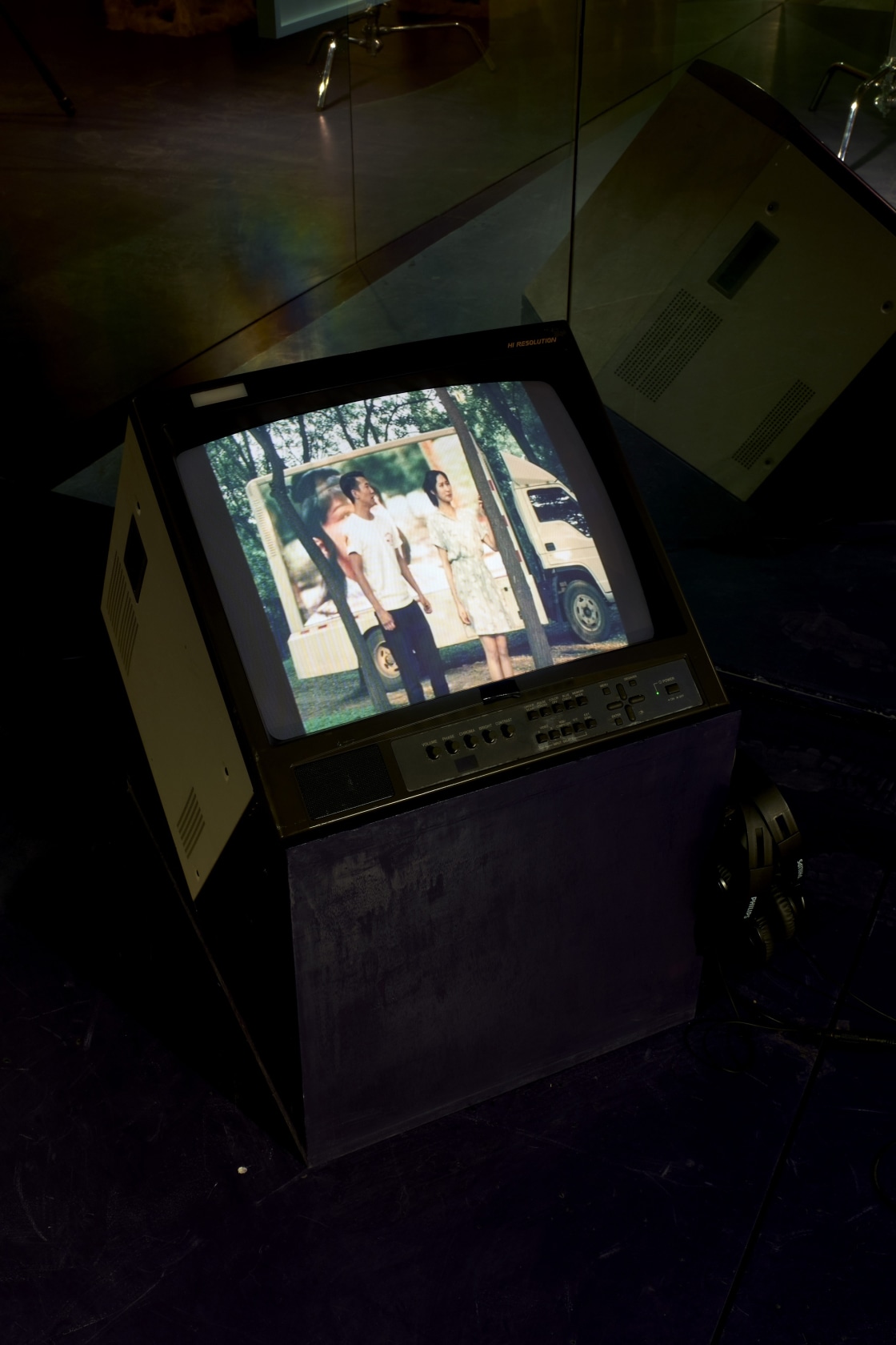 Joint Images, 2016 Single channel HD video (color, sound) Duration: 14:27 min Exhibition view: An Opera For Animals, Para Site,...