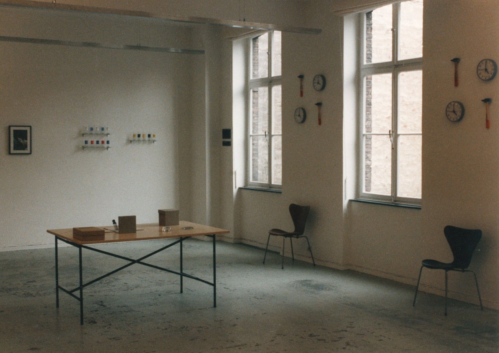 Exhibition view: Genetics, Esther Schipper, Cologne, 1989. Photo © Lothar Schnepf