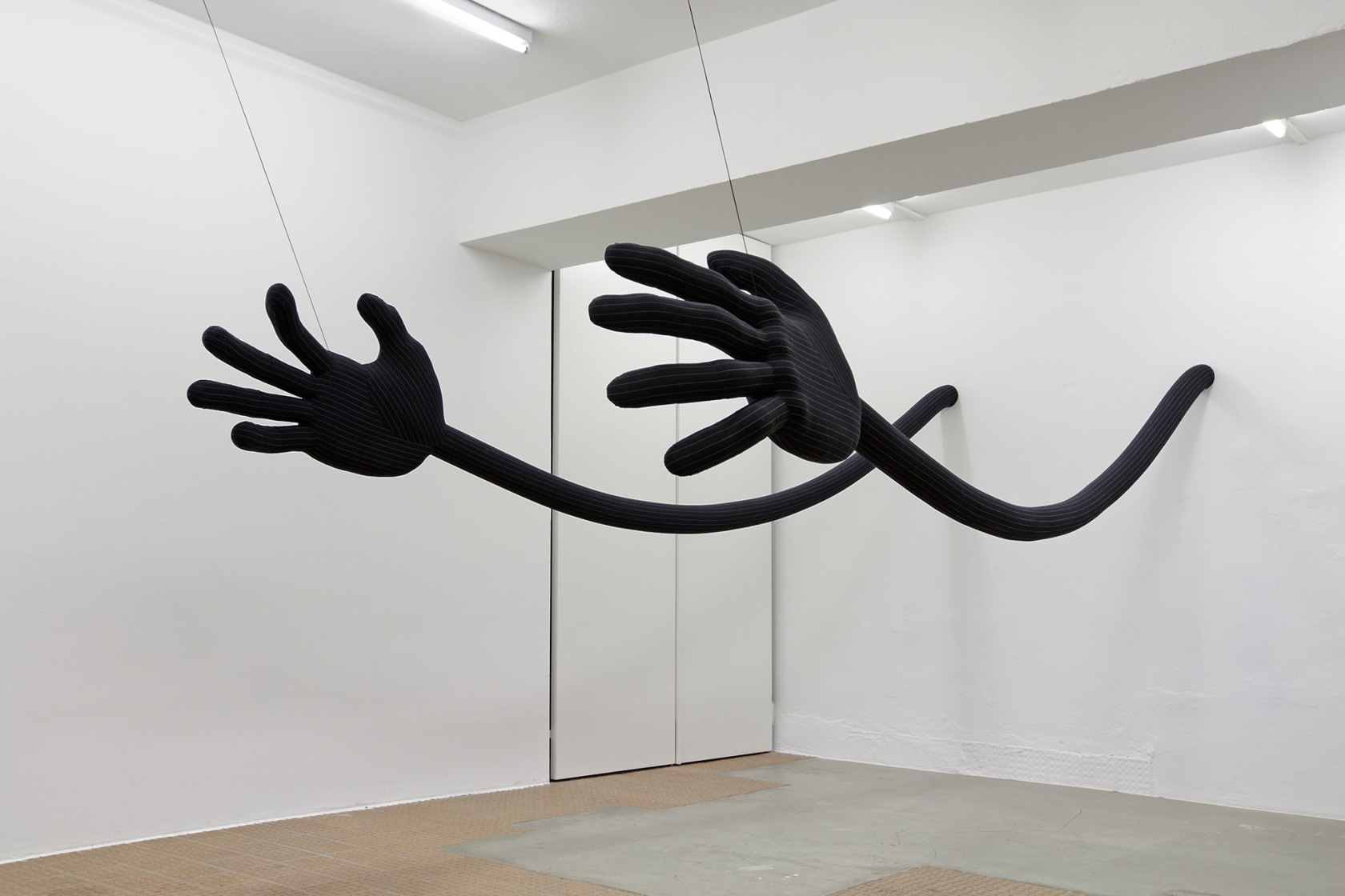 o.T., 2007 2 parts foam Each 54 x 410 x 23 cm Photo © Hans-Georg Gaul