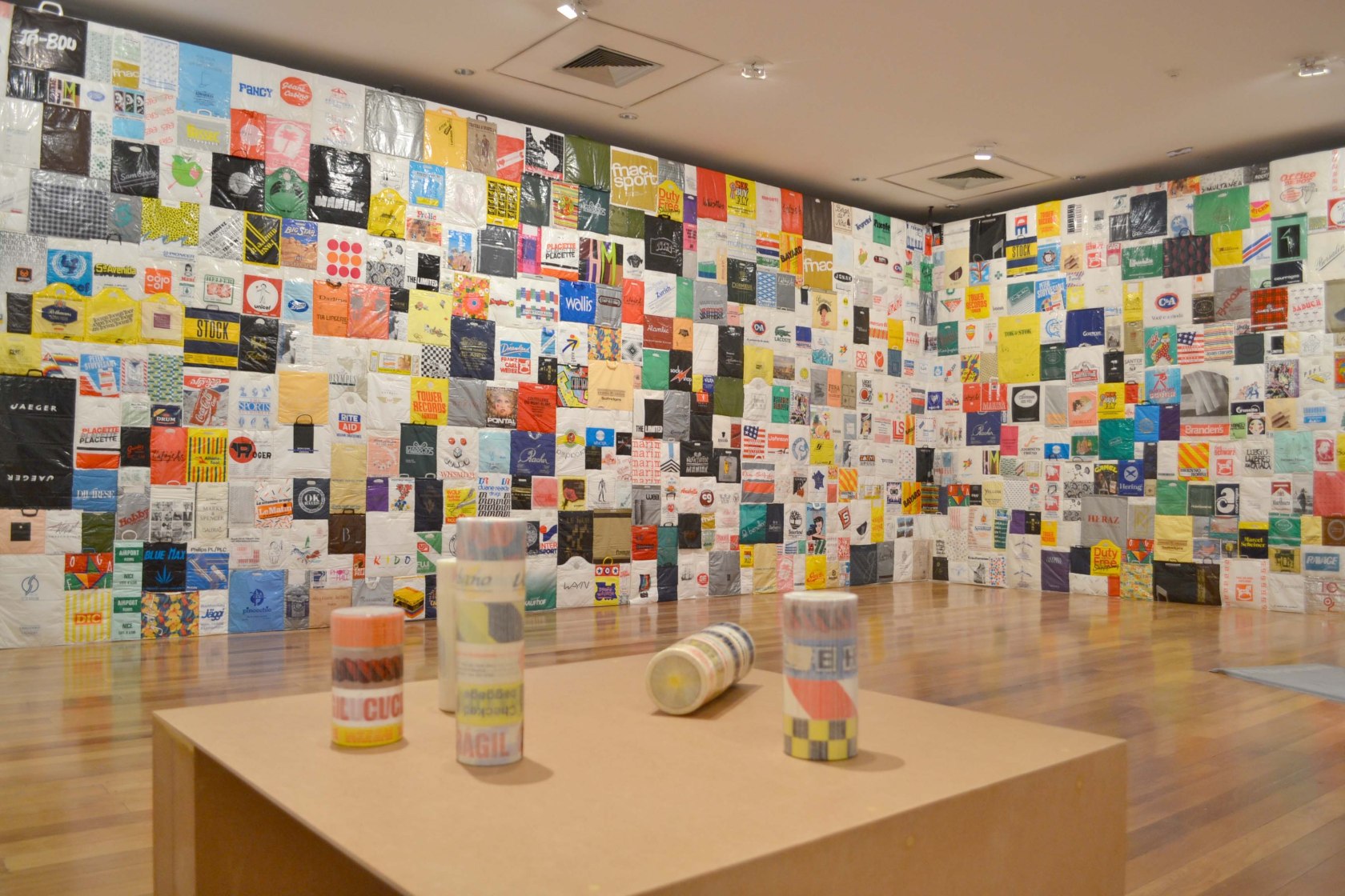 Exhibition view: Jac Leirner, Estação Pinacoteca, São Paulo, 2011–2012 Photo © Pinacoteca de São Paulo