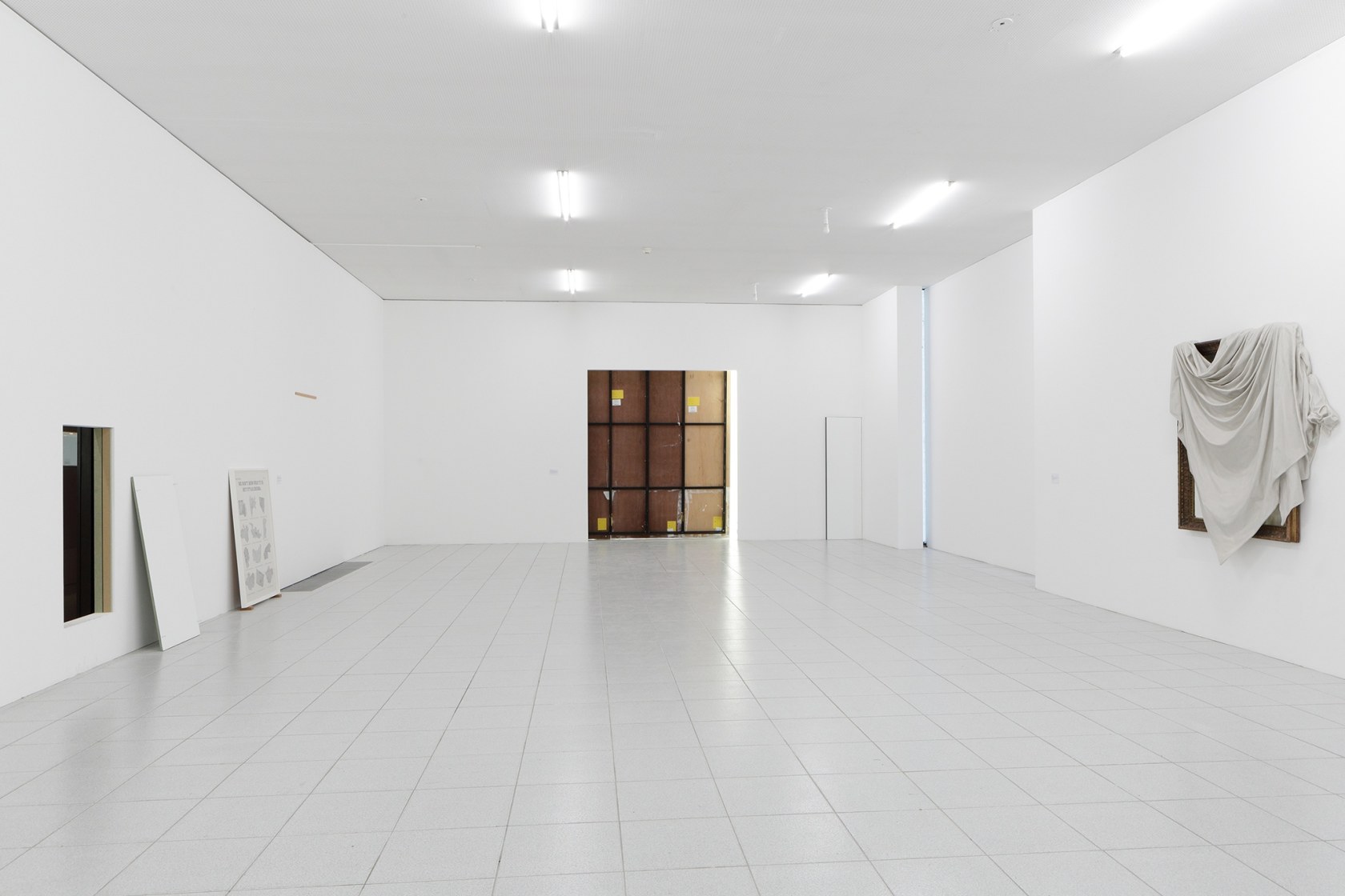 Exhibition view, To stand amongst the elements and to interpret what one knows, Museum Dhondt-Dhaenens, Deurle, Belgium, 2016 © Vik...