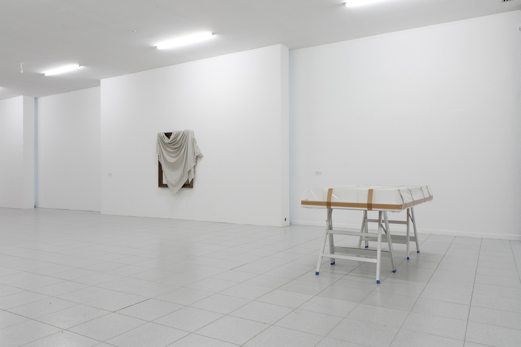 Exhibition view, To stand amongst the elements and to interpret what one knows, Museum Dhondt-Dhaenens, Deurle, Belgium, 2016 © Vik...